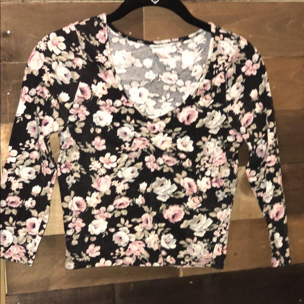 Long sleeve crop top